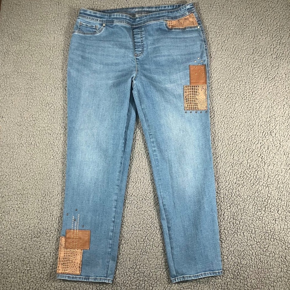 Chicos Perfect Stretch Girlfriend Slim Ankle Jeans Sz 2 12 Faux Leather Patch